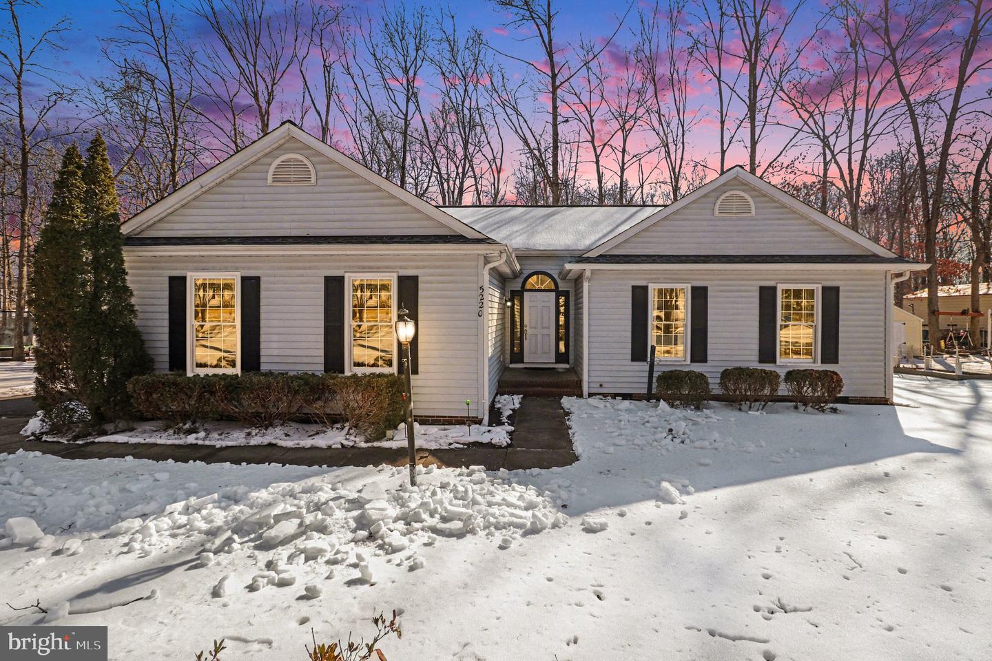 5220 LEAVELLS CROSSING DR, FREDERICKSBURG, Virginia 22407, 3 Bedrooms Bedrooms, ,2 BathroomsBathrooms,Residential,For sale,5220 LEAVELLS CROSSING DR,VASP2039248 MLS # VASP2039248