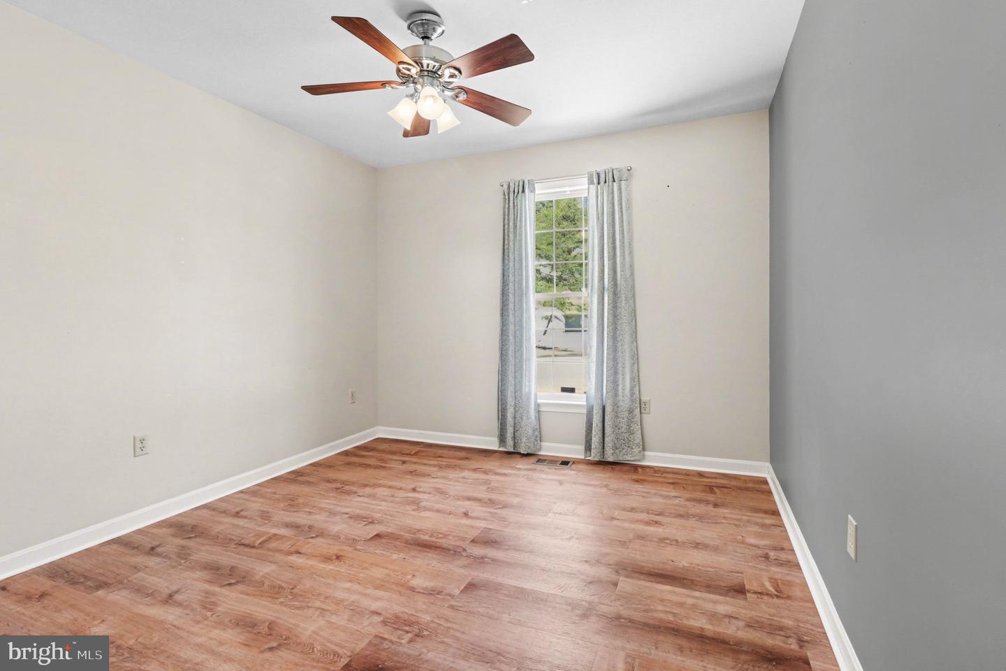 5220 LEAVELLS CROSSING DR, FREDERICKSBURG, Virginia 22407, 3 Bedrooms Bedrooms, ,2 BathroomsBathrooms,Residential,For sale,5220 LEAVELLS CROSSING DR,VASP2039248 MLS # VASP2039248