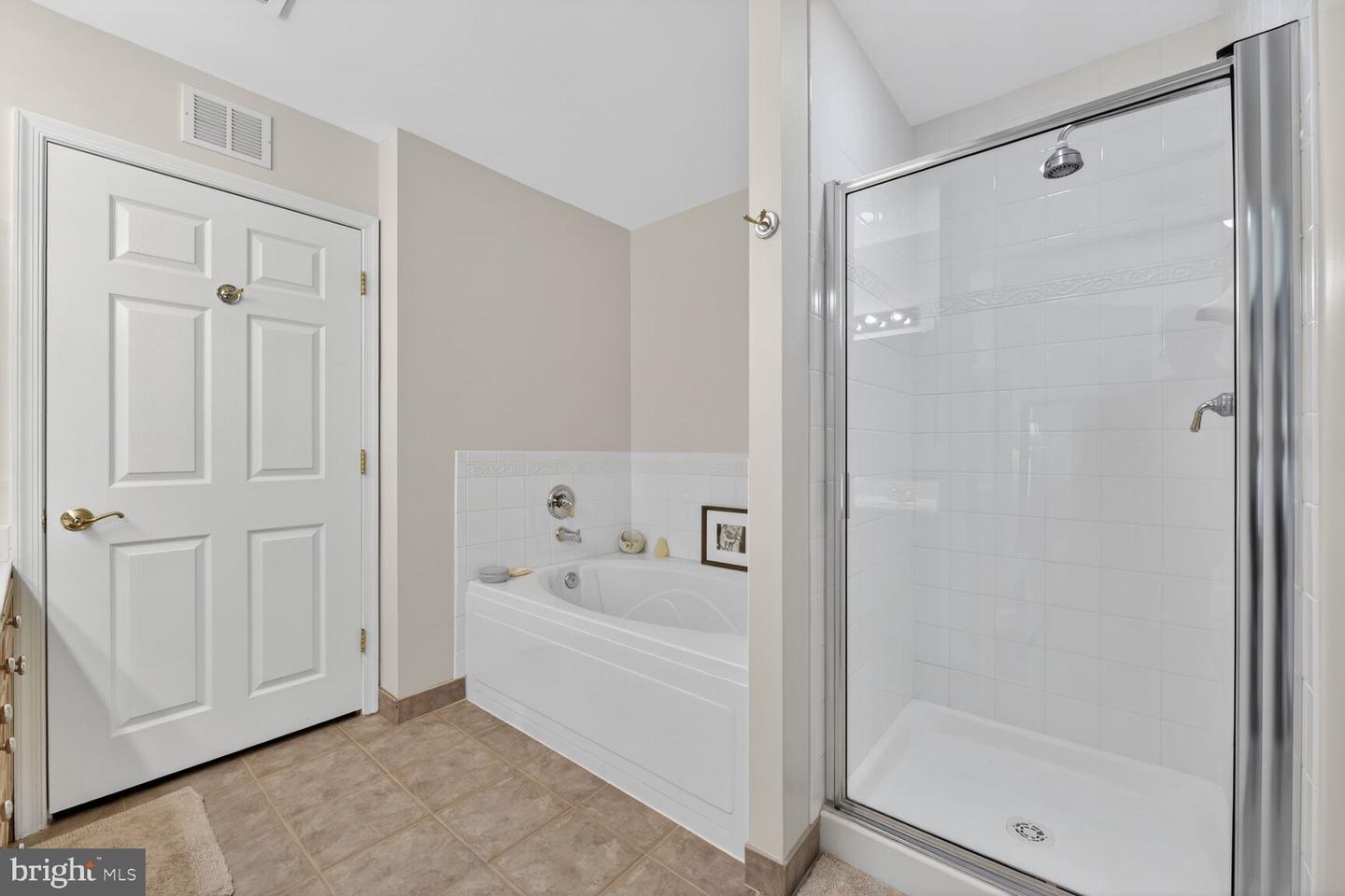 11776 STRATFORD HOUSE PL #901, RESTON, Virginia 20190, 2 Bedrooms Bedrooms, ,2 BathroomsBathrooms,Residential,For sale,11776 STRATFORD HOUSE PL #901,VAFX2290966 MLS # VAFX2290966