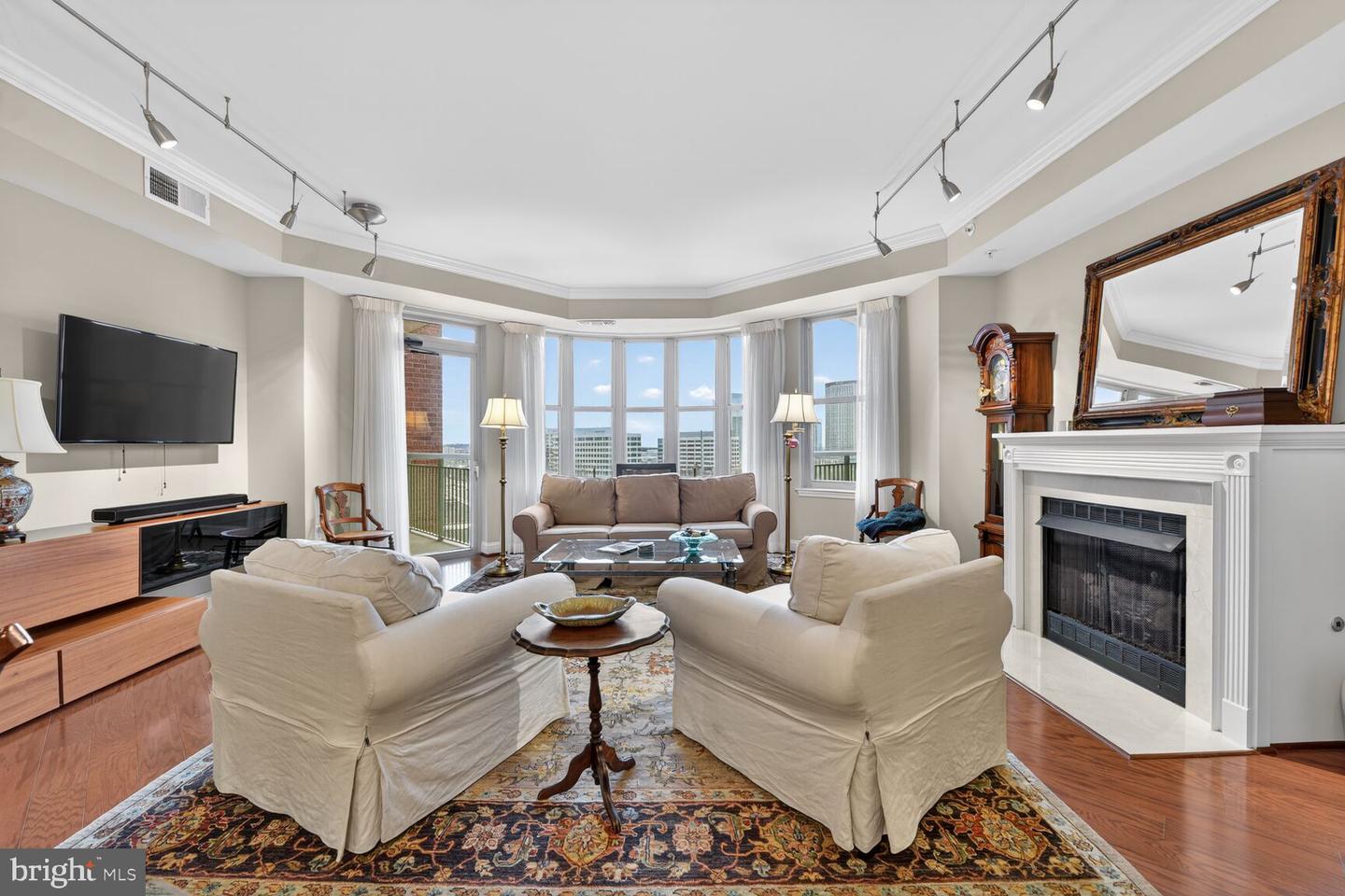 11776 STRATFORD HOUSE PL #901, RESTON, Virginia 20190, 2 Bedrooms Bedrooms, ,2 BathroomsBathrooms,Residential,For sale,11776 STRATFORD HOUSE PL #901,VAFX2290966 MLS # VAFX2290966