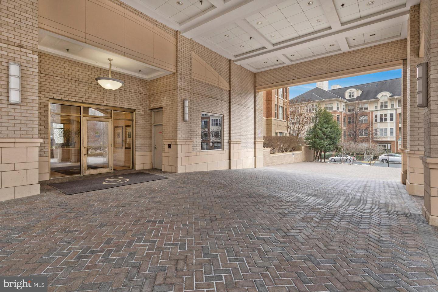 11776 STRATFORD HOUSE PL #901, RESTON, Virginia 20190, 2 Bedrooms Bedrooms, ,2 BathroomsBathrooms,Residential,For sale,11776 STRATFORD HOUSE PL #901,VAFX2290966 MLS # VAFX2290966