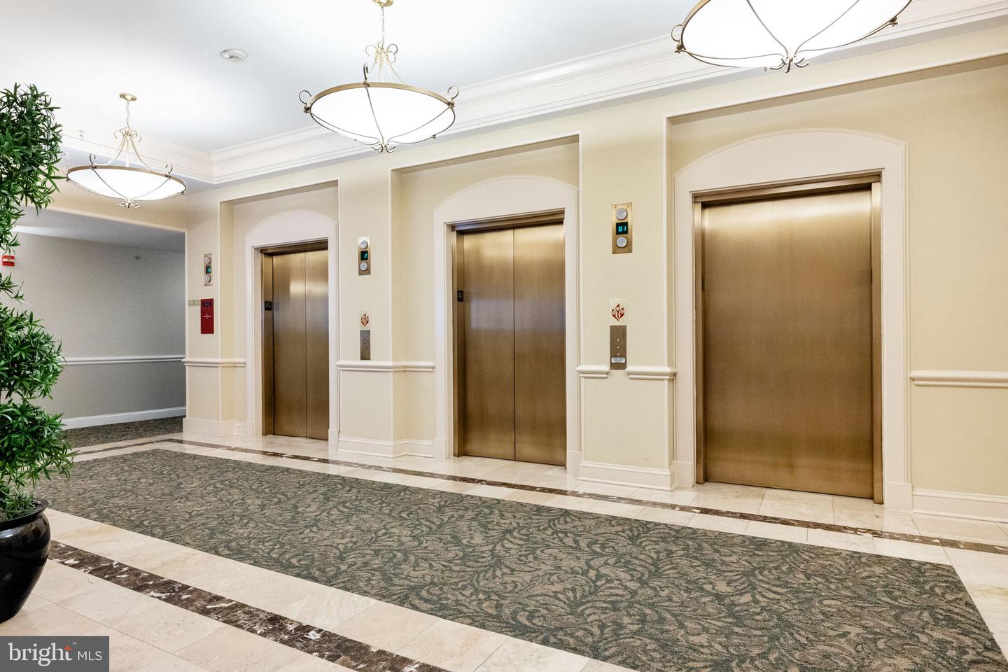 11776 STRATFORD HOUSE PL #901, RESTON, Virginia 20190, 2 Bedrooms Bedrooms, ,2 BathroomsBathrooms,Residential,For sale,11776 STRATFORD HOUSE PL #901,VAFX2290966 MLS # VAFX2290966