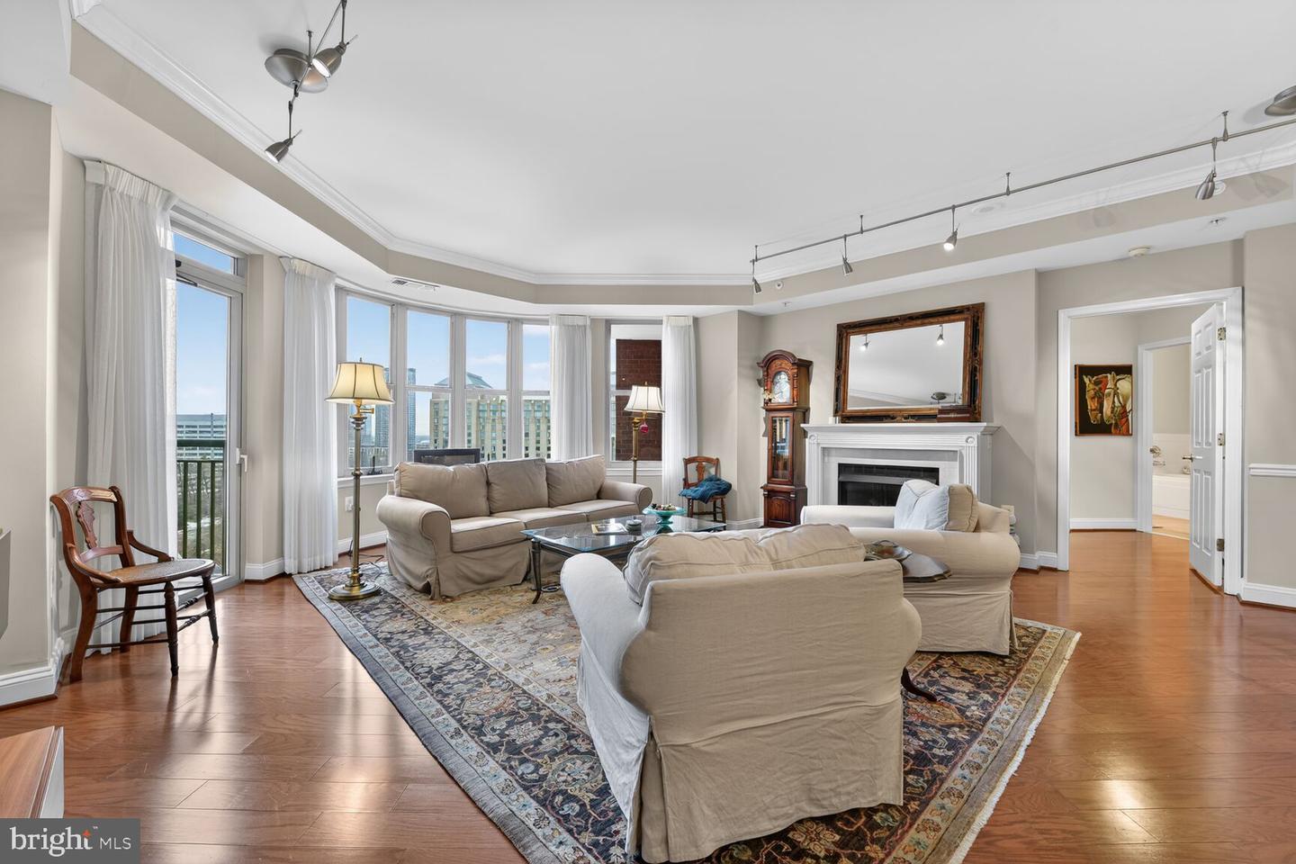 11776 STRATFORD HOUSE PL #901, RESTON, Virginia 20190, 2 Bedrooms Bedrooms, ,2 BathroomsBathrooms,Residential,For sale,11776 STRATFORD HOUSE PL #901,VAFX2290966 MLS # VAFX2290966