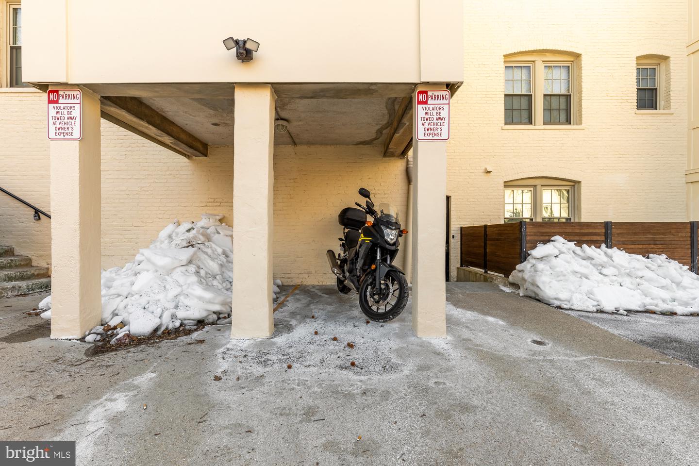 2926 PORTER ST NW #306, WASHINGTON, District Of Columbia 20008, 1 Bedroom Bedrooms, ,1 BathroomBathrooms,Residential,For sale,2926 PORTER ST NW #306,DCDC2246194 MLS # DCDC2246194