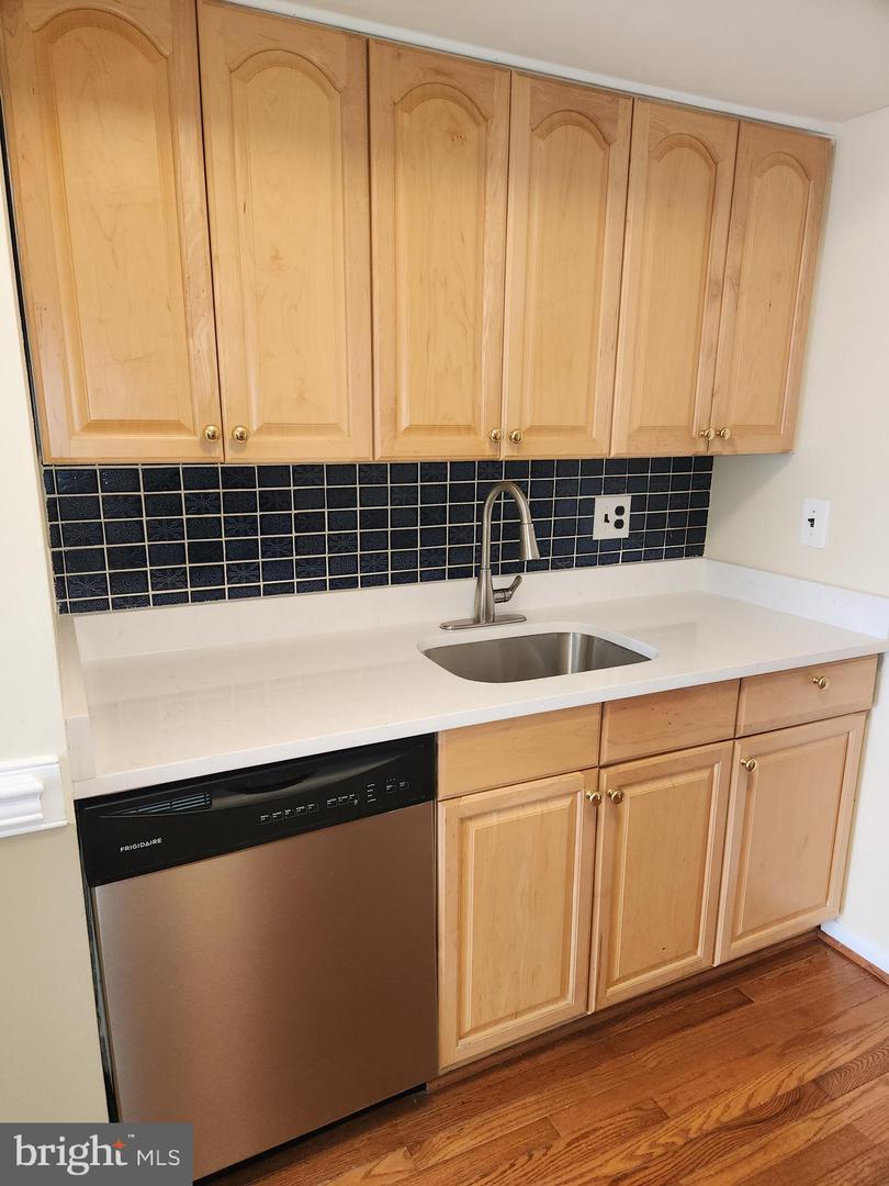 5422 LONG BOAT CT, FAIRFAX, Virginia 22032, 3 Bedrooms Bedrooms, ,2 BathroomsBathrooms,Residential,For sale,5422 LONG BOAT CT,VAFX2291048 MLS # VAFX2291048