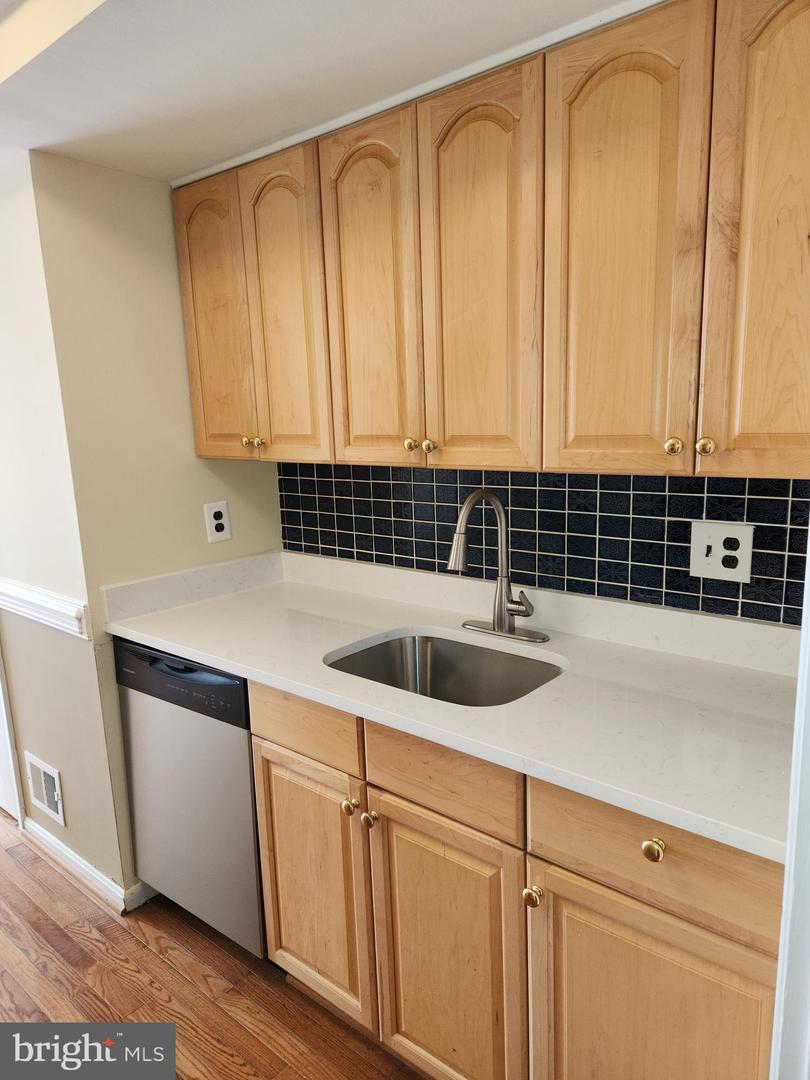 5422 LONG BOAT CT, FAIRFAX, Virginia 22032, 3 Bedrooms Bedrooms, ,2 BathroomsBathrooms,Residential,For sale,5422 LONG BOAT CT,VAFX2291048 MLS # VAFX2291048