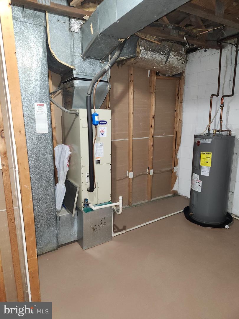 5422 LONG BOAT CT, FAIRFAX, Virginia 22032, 3 Bedrooms Bedrooms, ,2 BathroomsBathrooms,Residential,For sale,5422 LONG BOAT CT,VAFX2291048 MLS # VAFX2291048