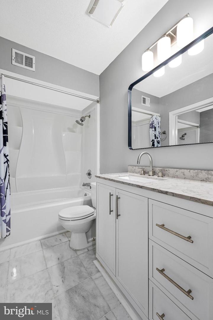 8330 DARLINGTON ST #467, SPRINGFIELD, Virginia 22152, 2 Bedrooms Bedrooms, 8 Rooms Rooms,2 BathroomsBathrooms,Residential,For sale,8330 DARLINGTON ST #467,VAFX2291084 MLS # VAFX2291084