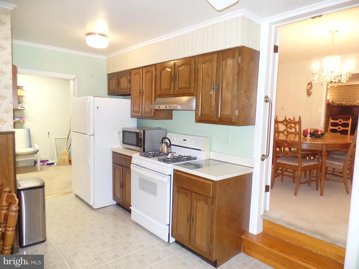 8316 WESTCHESTER DR, VIENNA, Virginia 22182, 5 Bedrooms Bedrooms, ,2 BathroomsBathrooms,Residential,For sale,8316 WESTCHESTER DR,VAFX2291086 MLS # VAFX2291086