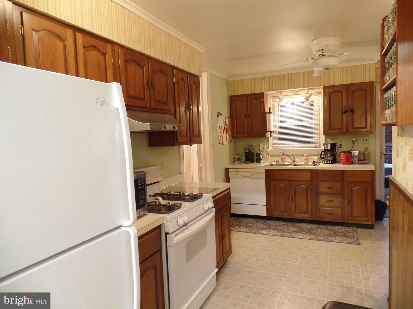 8316 WESTCHESTER DR, VIENNA, Virginia 22182, 5 Bedrooms Bedrooms, ,2 BathroomsBathrooms,Residential,For sale,8316 WESTCHESTER DR,VAFX2291086 MLS # VAFX2291086