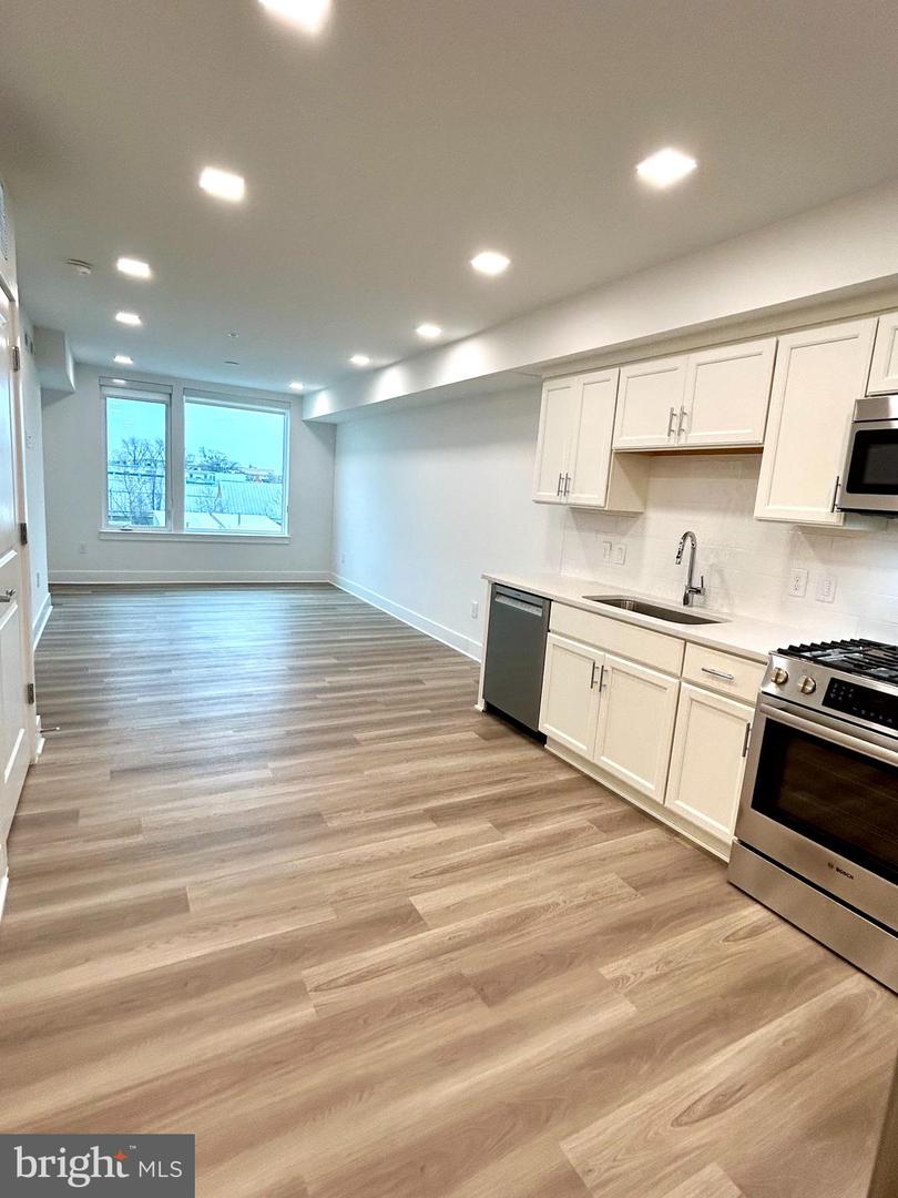 701 N HENRY ST #413, ALEXANDRIA, Virginia 22314, 1 Bedroom Bedrooms, ,1 BathroomBathrooms,Residential,For sale,701 N HENRY ST #413,VAAX2054178 MLS # VAAX2054178