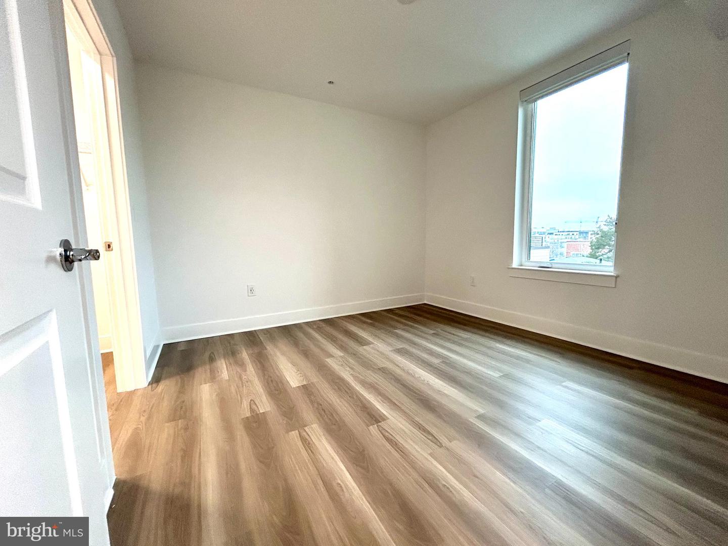 701 N HENRY ST #413, ALEXANDRIA, Virginia 22314, 1 Bedroom Bedrooms, ,1 BathroomBathrooms,Residential,For sale,701 N HENRY ST #413,VAAX2054178 MLS # VAAX2054178