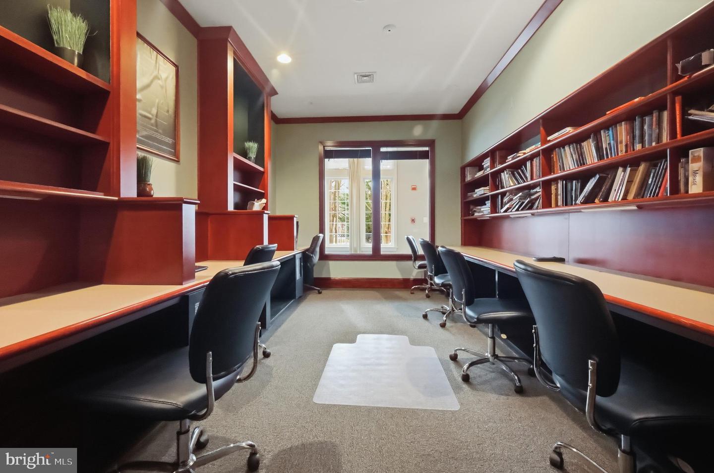 5105 TRAVIS EDWARD WAY #G, CENTREVILLE, Virginia 20120, 2 Bedrooms Bedrooms, ,2 BathroomsBathrooms,Residential,For sale,5105 TRAVIS EDWARD WAY #G,VAFX2291092 MLS # VAFX2291092