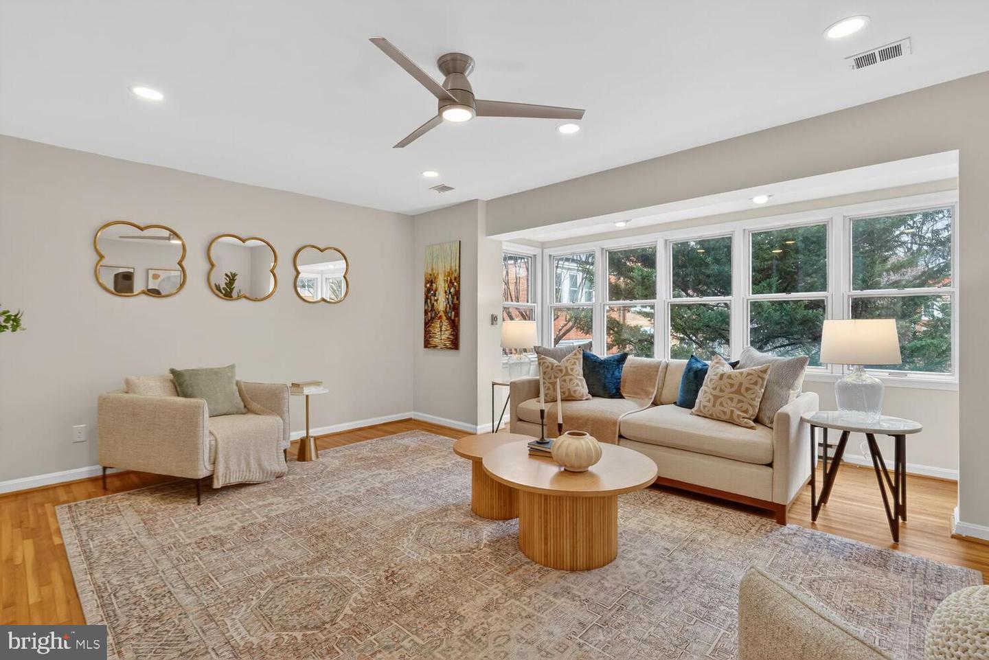 505 H ST SW, WASHINGTON, District Of Columbia 20024, 4 Bedrooms Bedrooms, 11 Rooms Rooms,3 BathroomsBathrooms,Residential,For sale,505 H ST SW,DCDC2246264 MLS # DCDC2246264