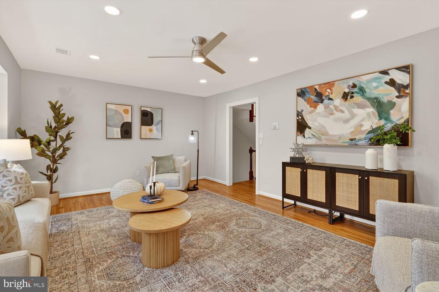 505 H ST SW, WASHINGTON, District Of Columbia 20024, 4 Bedrooms Bedrooms, 11 Rooms Rooms,3 BathroomsBathrooms,Residential,For sale,505 H ST SW,DCDC2246264 MLS # DCDC2246264