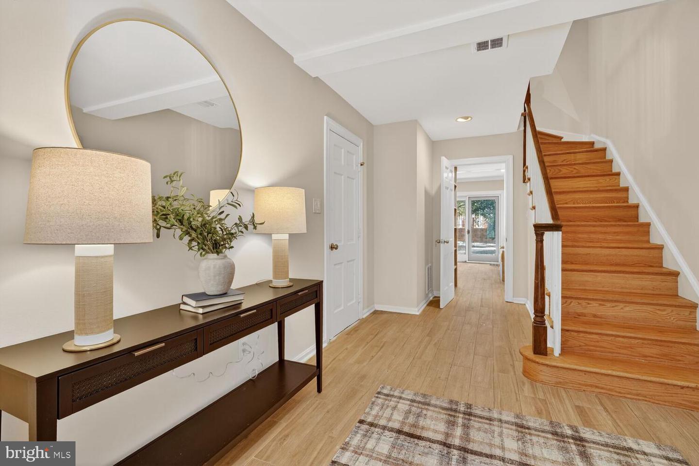 505 H ST SW, WASHINGTON, District Of Columbia 20024, 4 Bedrooms Bedrooms, 11 Rooms Rooms,3 BathroomsBathrooms,Residential,For sale,505 H ST SW,DCDC2246264 MLS # DCDC2246264