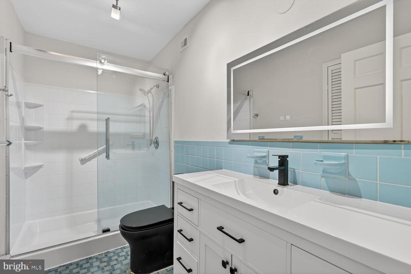 505 H ST SW, WASHINGTON, District Of Columbia 20024, 4 Bedrooms Bedrooms, 11 Rooms Rooms,3 BathroomsBathrooms,Residential,For sale,505 H ST SW,DCDC2246264 MLS # DCDC2246264