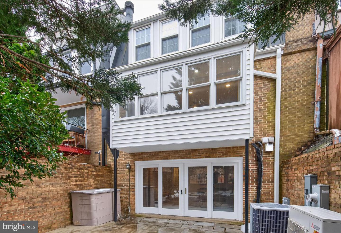 505 H ST SW, WASHINGTON, District Of Columbia 20024, 4 Bedrooms Bedrooms, 11 Rooms Rooms,3 BathroomsBathrooms,Residential,For sale,505 H ST SW,DCDC2246264 MLS # DCDC2246264