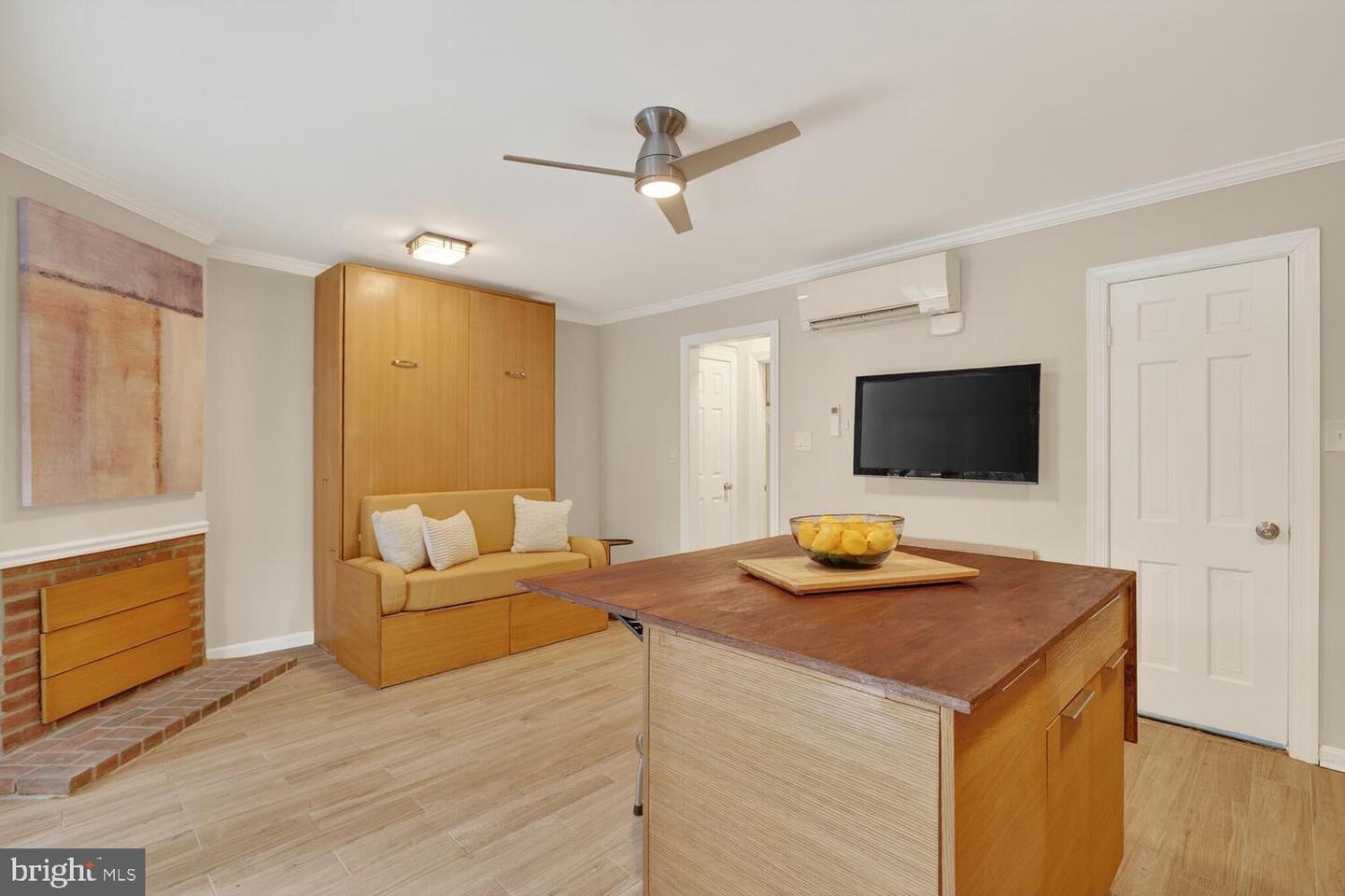 505 H ST SW, WASHINGTON, District Of Columbia 20024, 4 Bedrooms Bedrooms, 11 Rooms Rooms,3 BathroomsBathrooms,Residential,For sale,505 H ST SW,DCDC2246264 MLS # DCDC2246264