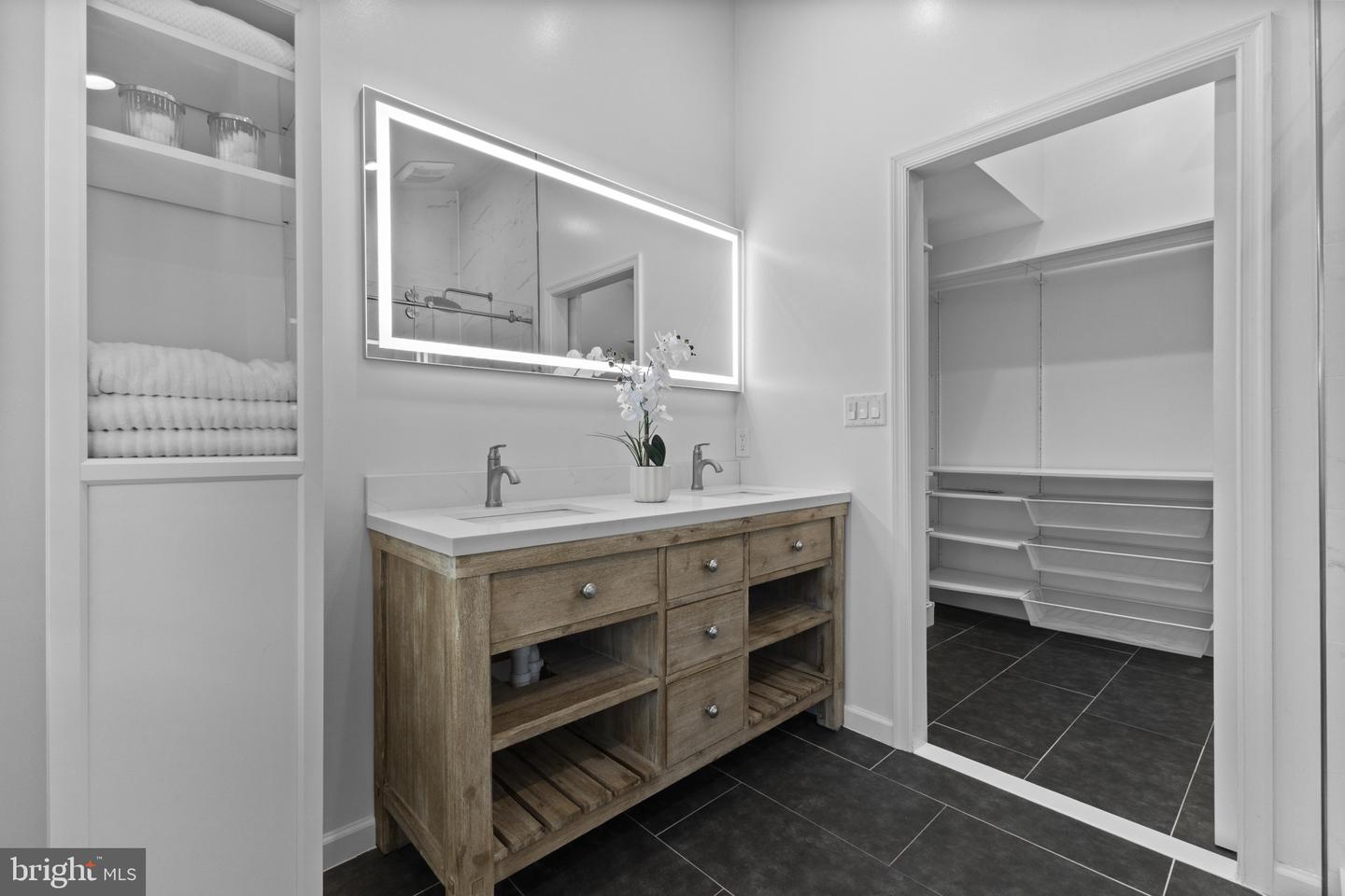 1802 DUFFIELD LN, ALEXANDRIA, Virginia 22307, 3 Bedrooms Bedrooms, ,3 BathroomsBathrooms,Residential,For sale,1802 DUFFIELD LN,VAFX2291140 MLS # VAFX2291140 1802 DUFFIELD LN, ALEXANDRIA, Virginia 22307, 3 Bedrooms Bedrooms, ,3 BathroomsBathrooms,Residential,For sale,1802 DUFFIELD LN,VAFX2291140 MLS # VAFX2291140