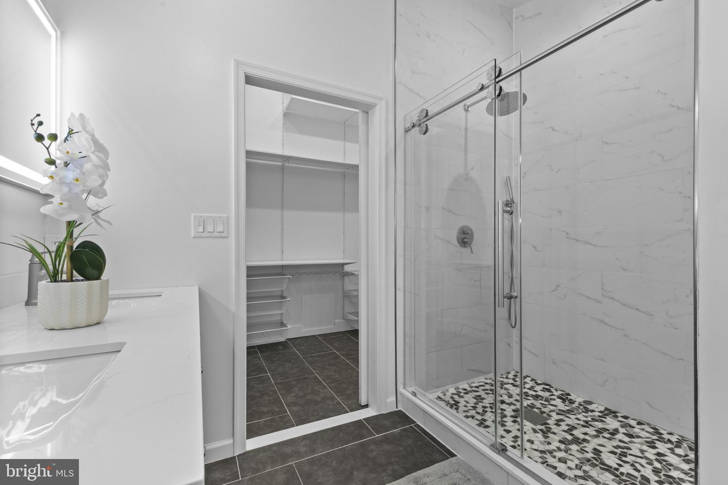 1802 DUFFIELD LN, ALEXANDRIA, Virginia 22307, 3 Bedrooms Bedrooms, ,3 BathroomsBathrooms,Residential,For sale,1802 DUFFIELD LN,VAFX2291140 MLS # VAFX2291140 1802 DUFFIELD LN, ALEXANDRIA, Virginia 22307, 3 Bedrooms Bedrooms, ,3 BathroomsBathrooms,Residential,For sale,1802 DUFFIELD LN,VAFX2291140 MLS # VAFX2291140