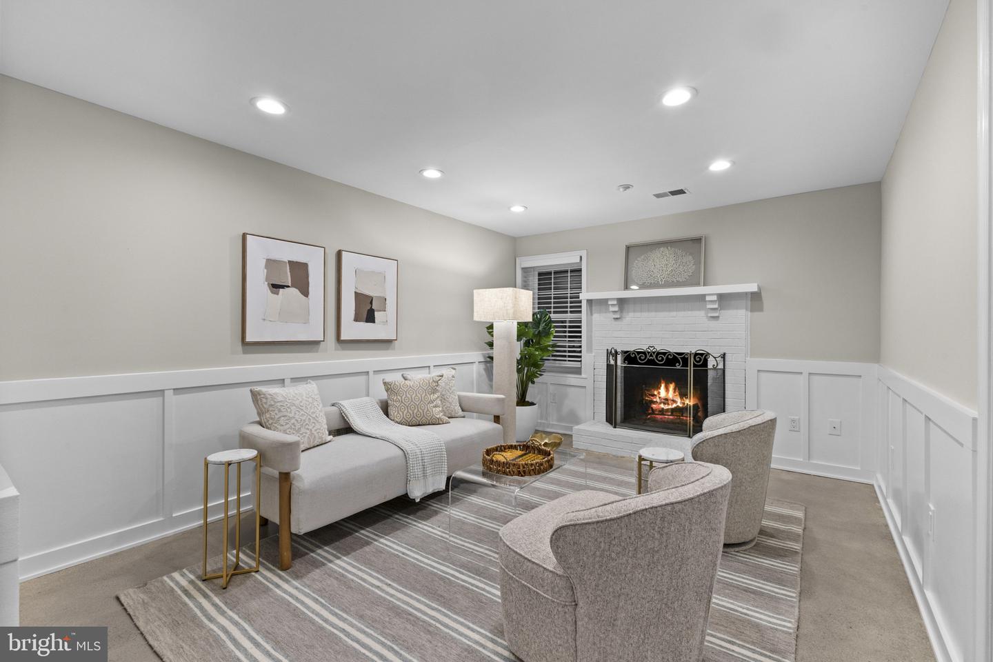 1802 DUFFIELD LN, ALEXANDRIA, Virginia 22307, 3 Bedrooms Bedrooms, ,3 BathroomsBathrooms,Residential,For sale,1802 DUFFIELD LN,VAFX2291140 MLS # VAFX2291140 1802 DUFFIELD LN, ALEXANDRIA, Virginia 22307, 3 Bedrooms Bedrooms, ,3 BathroomsBathrooms,Residential,For sale,1802 DUFFIELD LN,VAFX2291140 MLS # VAFX2291140