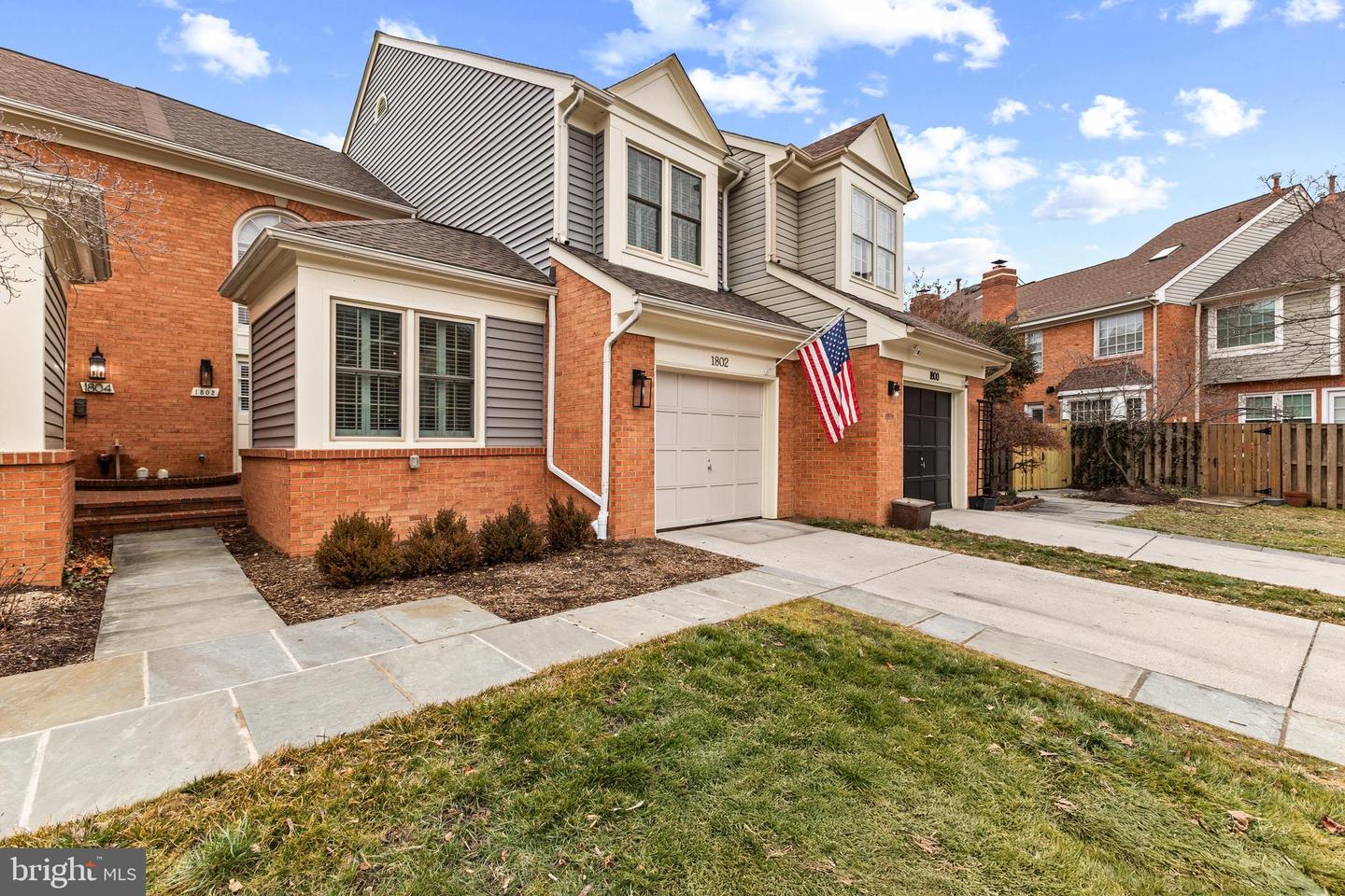 1802 DUFFIELD LN, ALEXANDRIA, Virginia 22307, 3 Bedrooms Bedrooms, ,3 BathroomsBathrooms,Residential,For sale,1802 DUFFIELD LN,VAFX2291140 MLS # VAFX2291140 1802 DUFFIELD LN, ALEXANDRIA, Virginia 22307, 3 Bedrooms Bedrooms, ,3 BathroomsBathrooms,Residential,For sale,1802 DUFFIELD LN,VAFX2291140 MLS # VAFX2291140