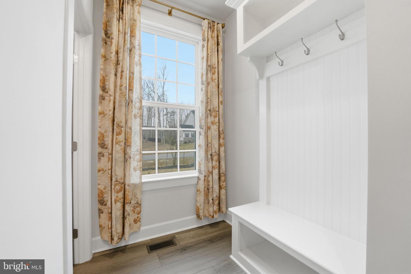 10909 CANTERBURY CT, SPOTSYLVANIA, Virginia 22551, 4 Bedrooms Bedrooms, ,4 BathroomsBathrooms,Residential,For sale,10909 CANTERBURY CT,VASP2039304 MLS # VASP2039304