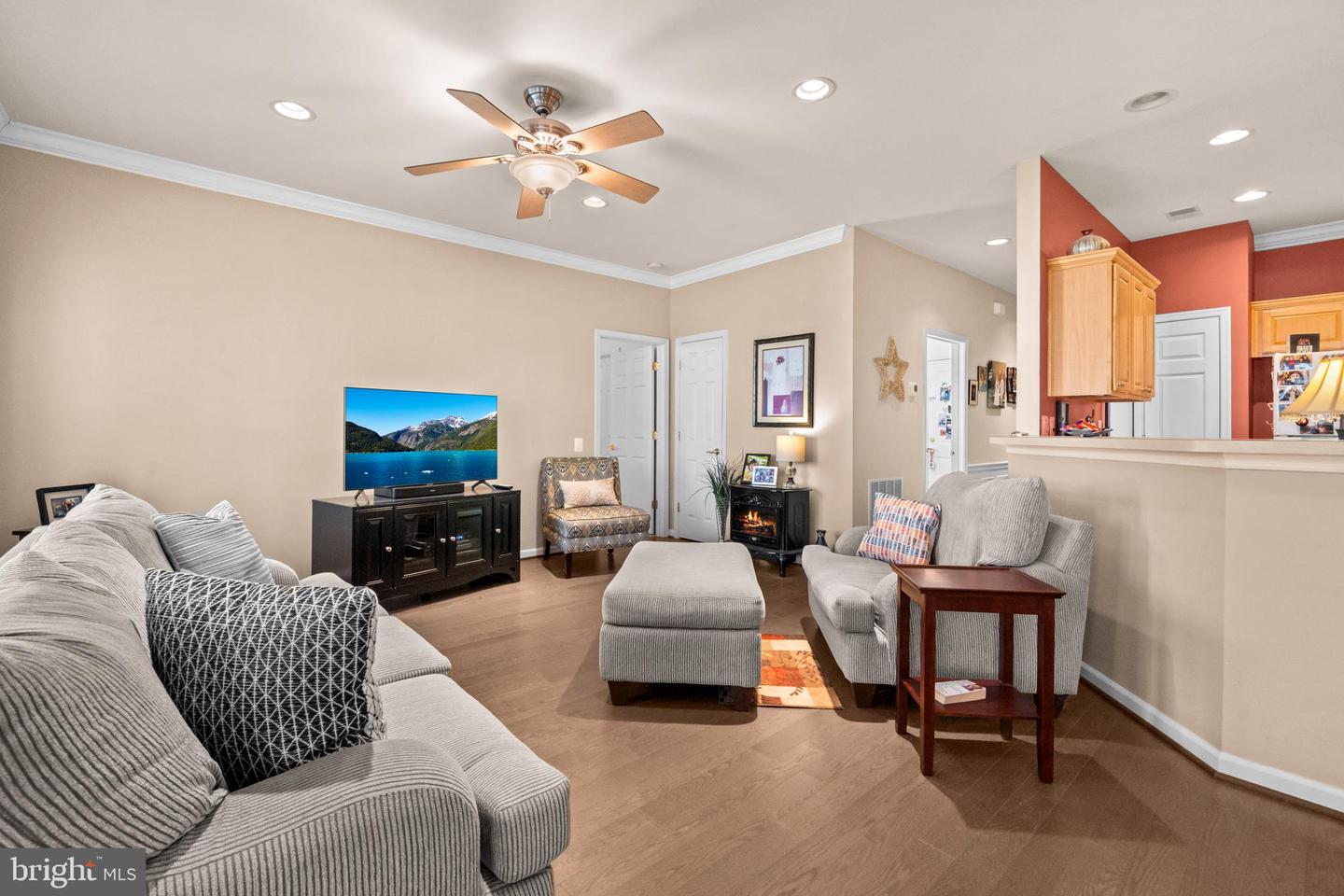 291 BRIDGEWATER CIR, FREDERICKSBURG, Virginia 22406, 2 Bedrooms Bedrooms, ,2 BathroomsBathrooms,Residential,For sale,291 BRIDGEWATER CIR,VAST2046188 MLS # VAST2046188