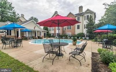 4144 FOUNTAINSIDE LN #102, FAIRFAX, Virginia 22030, 2 Bedrooms Bedrooms, 6 Rooms Rooms,2 BathroomsBathrooms,Residential,For sale,4144 FOUNTAINSIDE LN #102,VAFX2291246 MLS # VAFX2291246