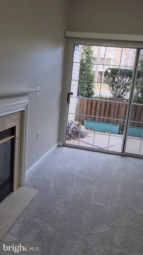 4144 FOUNTAINSIDE LN #102, FAIRFAX, Virginia 22030, 2 Bedrooms Bedrooms, 6 Rooms Rooms,2 BathroomsBathrooms,Residential,For sale,4144 FOUNTAINSIDE LN #102,VAFX2291246 MLS # VAFX2291246