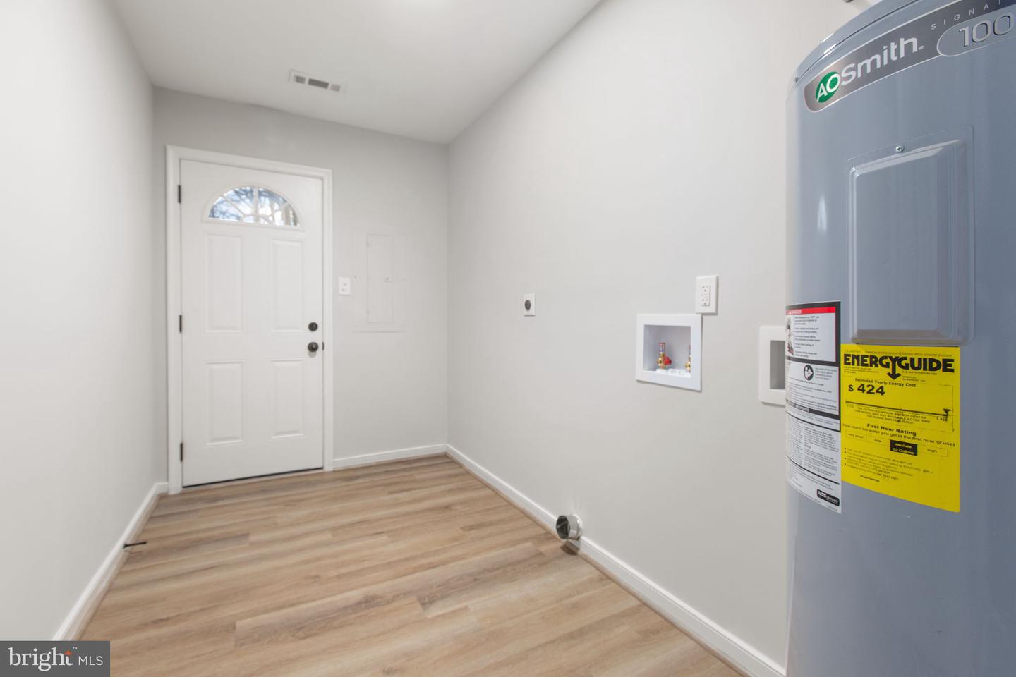 18 CRESTHILL CT, RUTHER GLEN, Virginia 22546, 3 Bedrooms Bedrooms, ,2 BathroomsBathrooms,Residential,For sale,18 CRESTHILL CT,VACV2009542 MLS # VACV2009542