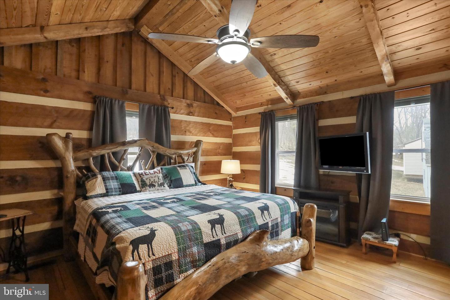 637 INDIAN CAMP TRL, MAURERTOWN, Virginia 22644, 3 Bedrooms Bedrooms, 10 Rooms Rooms,1 BathroomBathrooms,Residential,For sale,637 INDIAN CAMP TRL,VASH2013594 MLS # VASH2013594