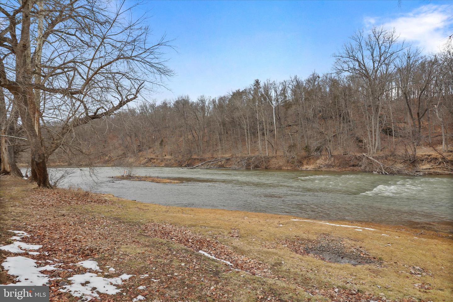 637 INDIAN CAMP TRL, MAURERTOWN, Virginia 22644, 3 Bedrooms Bedrooms, 10 Rooms Rooms,1 BathroomBathrooms,Residential,For sale,637 INDIAN CAMP TRL,VASH2013594 MLS # VASH2013594