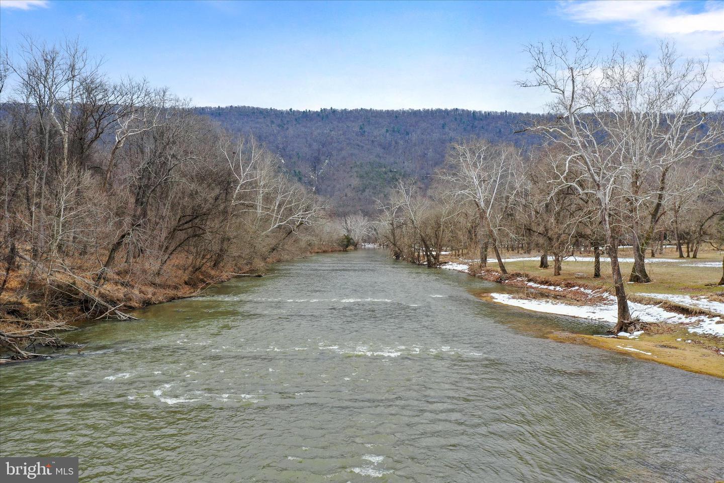 637 INDIAN CAMP TRL, MAURERTOWN, Virginia 22644, 3 Bedrooms Bedrooms, 10 Rooms Rooms,1 BathroomBathrooms,Residential,For sale,637 INDIAN CAMP TRL,VASH2013594 MLS # VASH2013594