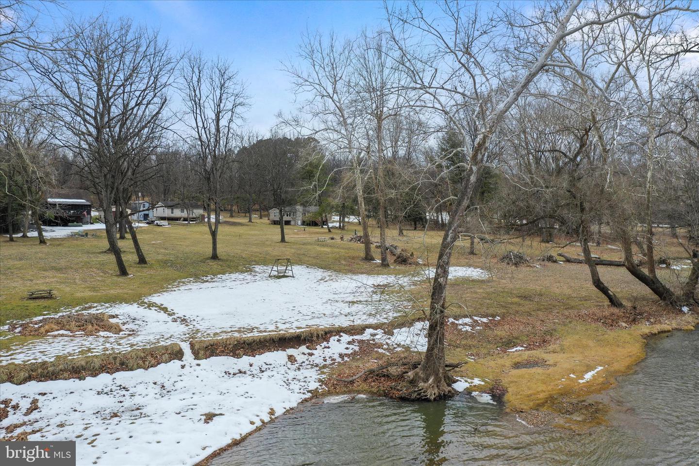 637 INDIAN CAMP TRL, MAURERTOWN, Virginia 22644, 3 Bedrooms Bedrooms, 10 Rooms Rooms,1 BathroomBathrooms,Residential,For sale,637 INDIAN CAMP TRL,VASH2013594 MLS # VASH2013594