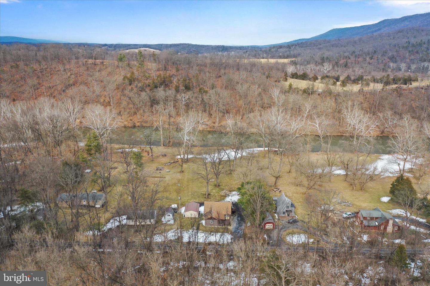 637 INDIAN CAMP TRL, MAURERTOWN, Virginia 22644, 3 Bedrooms Bedrooms, 10 Rooms Rooms,1 BathroomBathrooms,Residential,For sale,637 INDIAN CAMP TRL,VASH2013594 MLS # VASH2013594