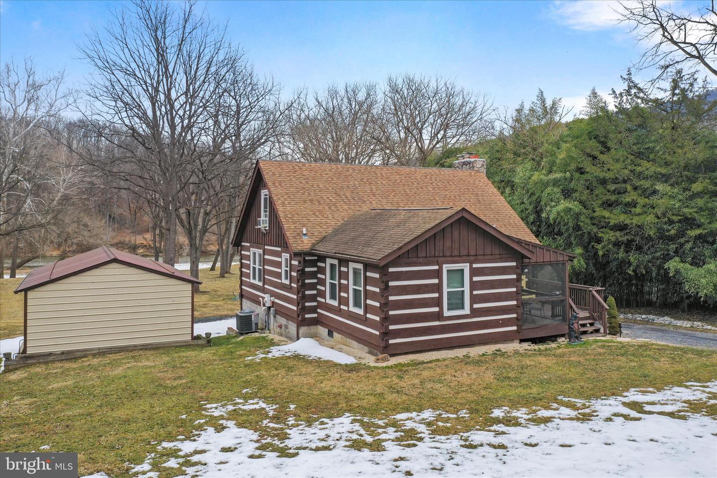 637 INDIAN CAMP TRL, MAURERTOWN, Virginia 22644, 3 Bedrooms Bedrooms, 10 Rooms Rooms,1 BathroomBathrooms,Residential,For sale,637 INDIAN CAMP TRL,VASH2013594 MLS # VASH2013594