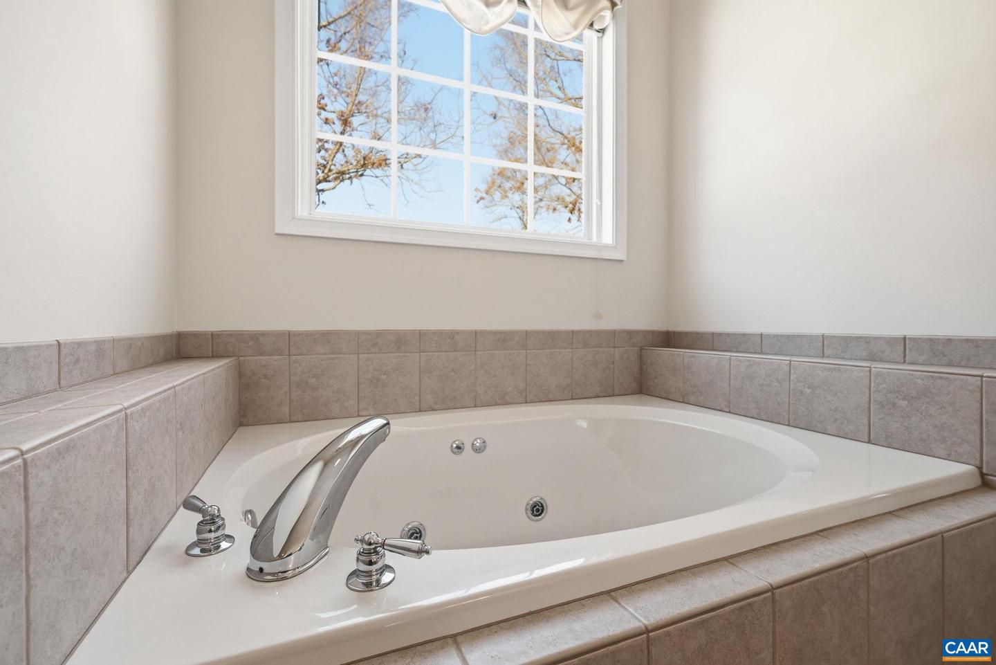 376 LAKE DR, RUCKERSVILLE, Virginia 22968, 5 Bedrooms Bedrooms, ,2 BathroomsBathrooms,Residential,For sale,376 LAKE DR,673335 MLS # 673335