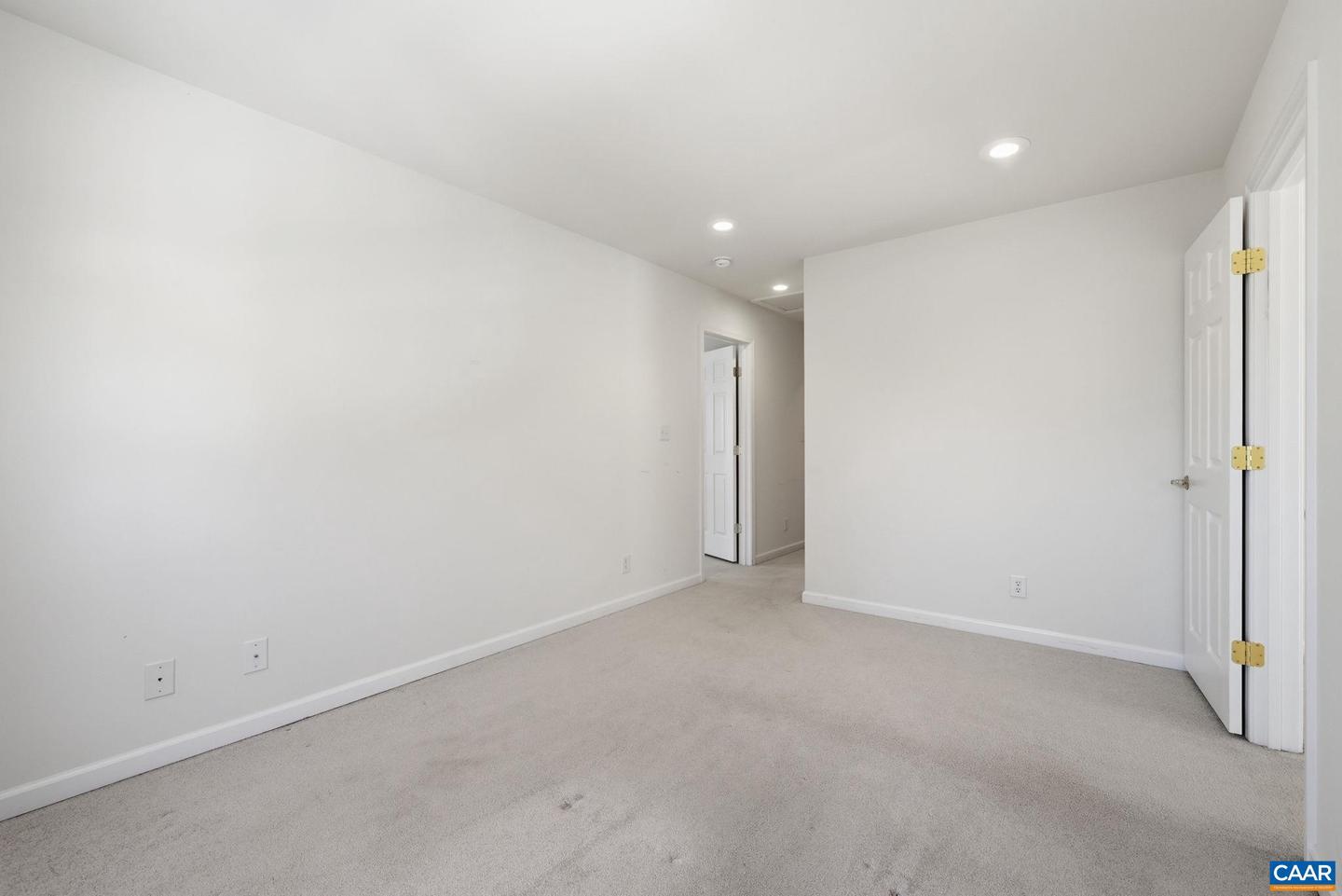 376 LAKE DR, RUCKERSVILLE, Virginia 22968, 5 Bedrooms Bedrooms, ,2 BathroomsBathrooms,Residential,For sale,376 LAKE DR,673335 MLS # 673335