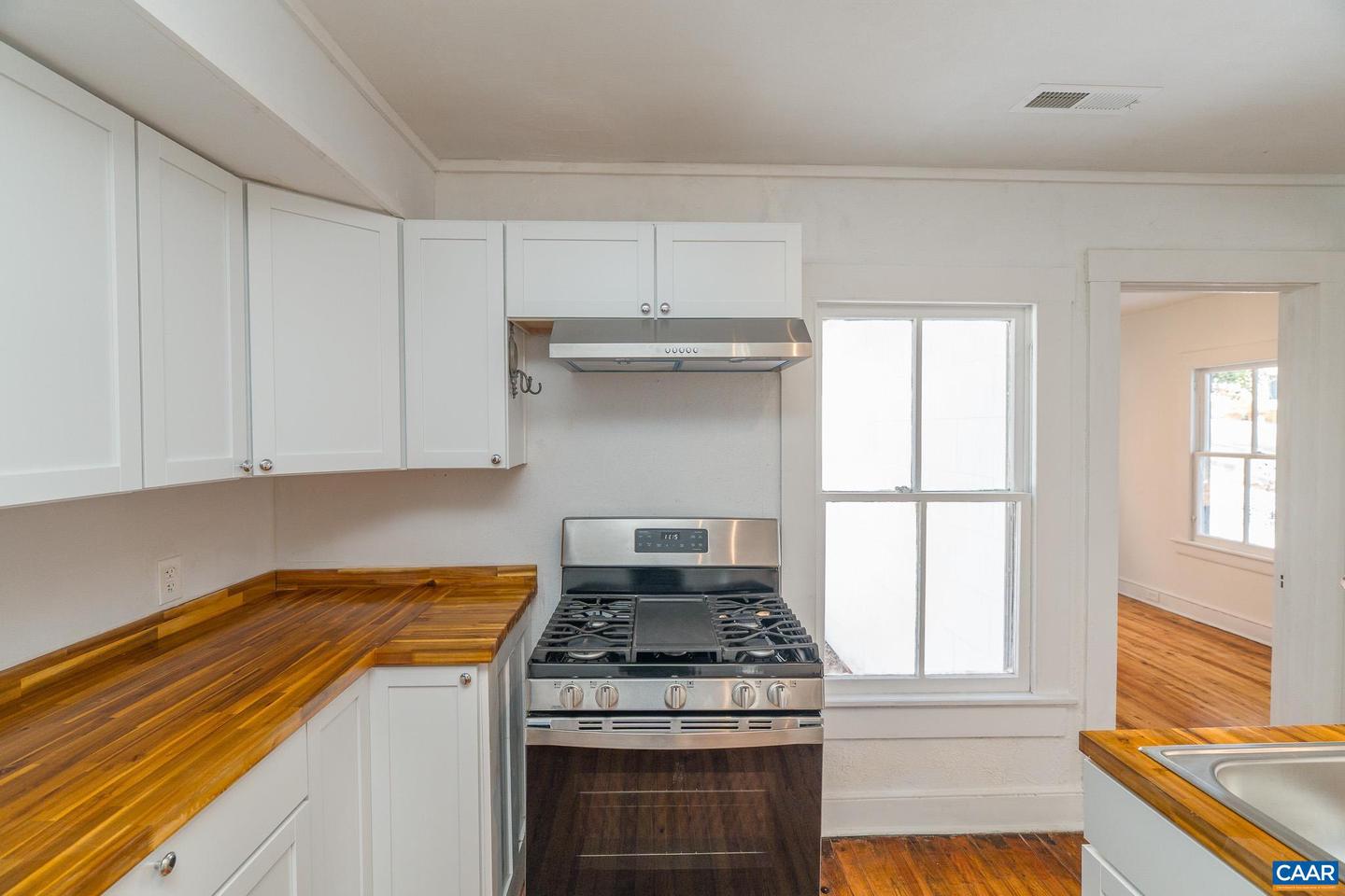 1108 BLENHEIM AVE, CHARLOTTESVILLE, Virginia 22902, 4 Bedrooms Bedrooms, ,2 BathroomsBathrooms,Residential,For sale,1108 BLENHEIM AVE,673340 MLS # 673340