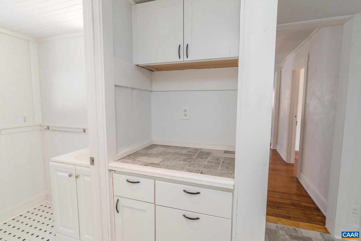 1108 BLENHEIM AVE, CHARLOTTESVILLE, Virginia 22902, 4 Bedrooms Bedrooms, ,2 BathroomsBathrooms,Residential,For sale,1108 BLENHEIM AVE,673340 MLS # 673340