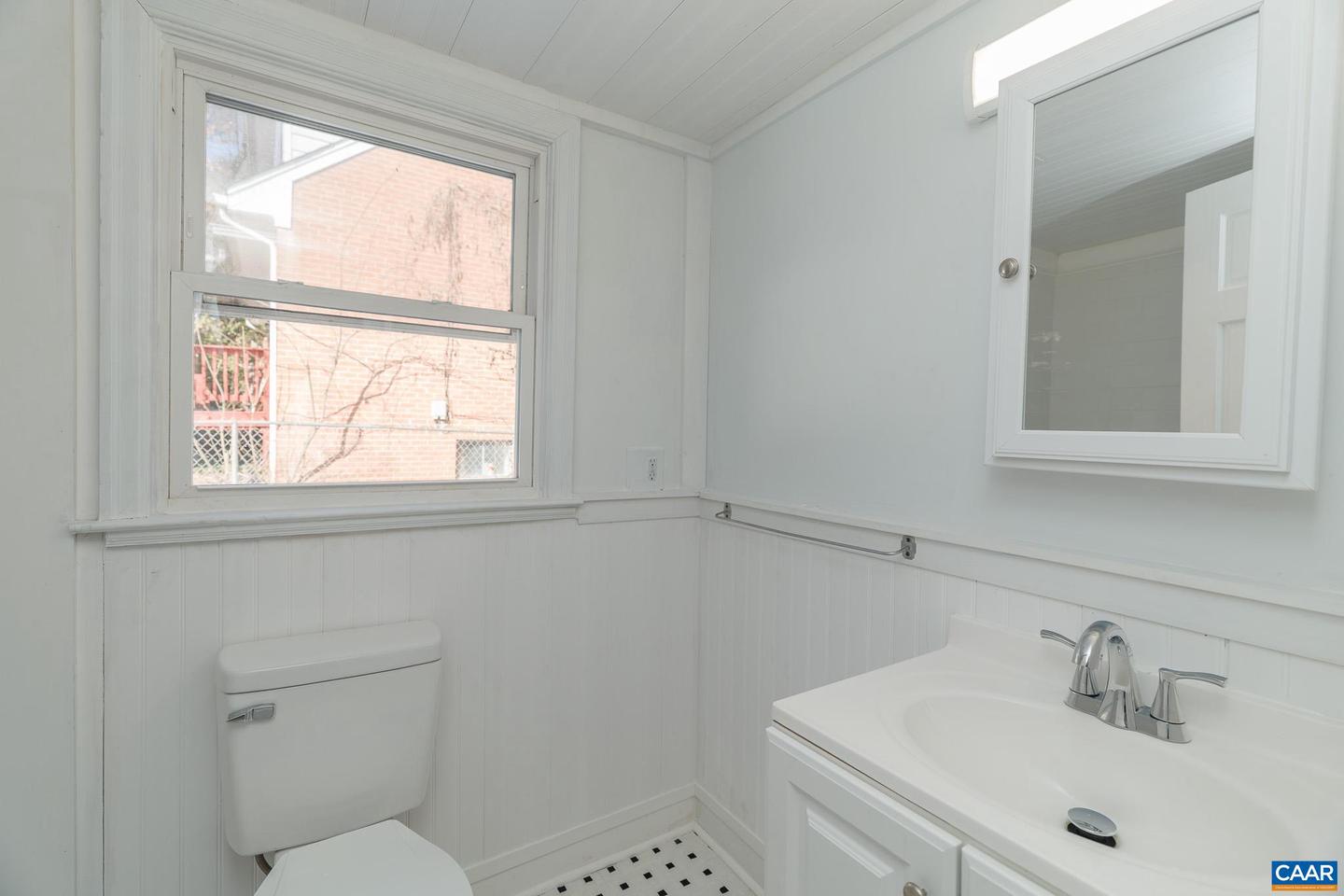 1108 BLENHEIM AVE, CHARLOTTESVILLE, Virginia 22902, 4 Bedrooms Bedrooms, ,2 BathroomsBathrooms,Residential,For sale,1108 BLENHEIM AVE,673340 MLS # 673340