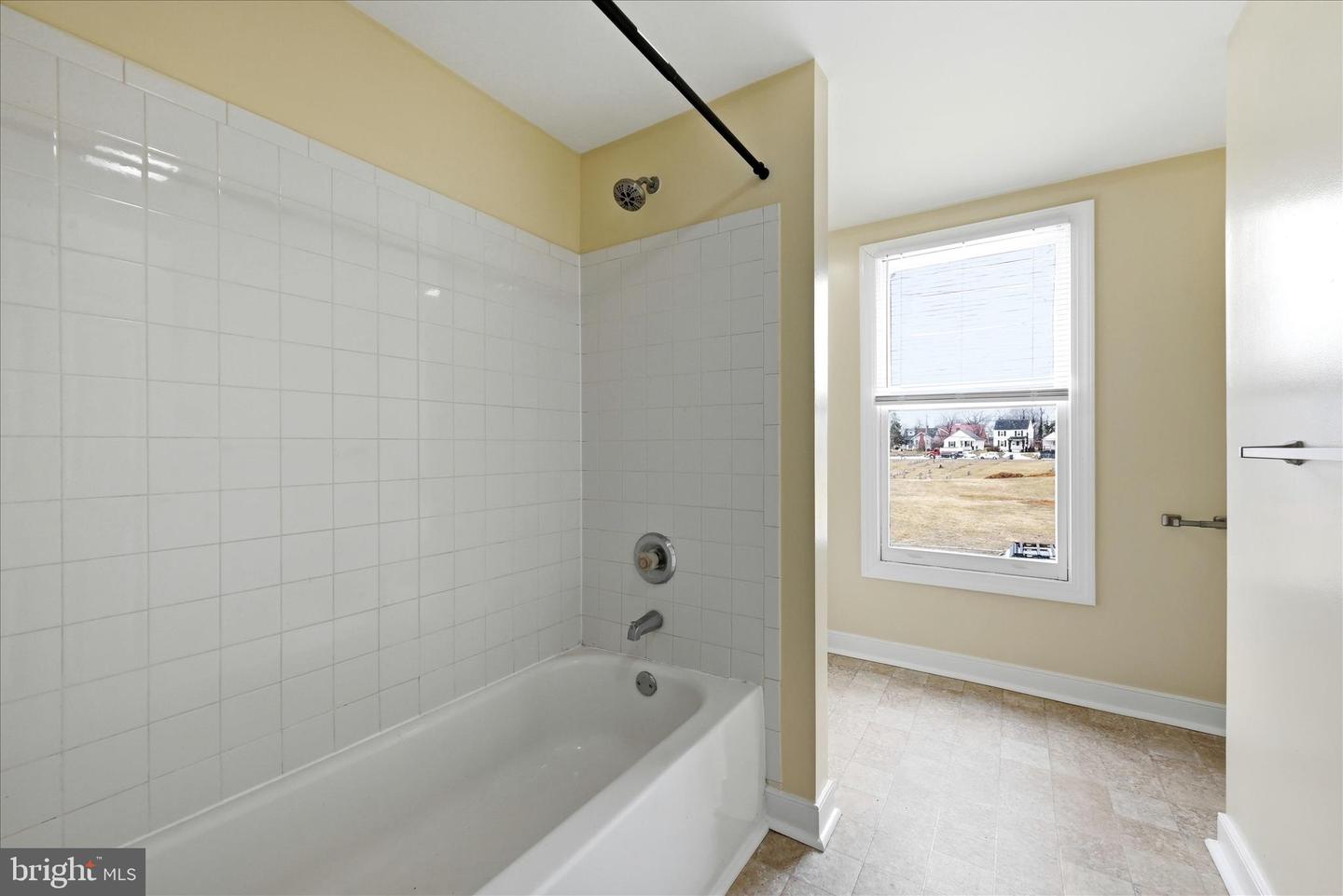 106 W SOUTHWERK ST, WINCHESTER, Virginia 22601, 3 Bedrooms Bedrooms, ,1 BathroomBathrooms,Residential,For sale,106 W SOUTHWERK ST,VAWI2009996 MLS # VAWI2009996