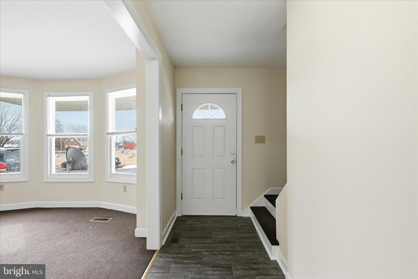 106 W SOUTHWERK ST, WINCHESTER, Virginia 22601, 3 Bedrooms Bedrooms, ,1 BathroomBathrooms,Residential,For sale,106 W SOUTHWERK ST,VAWI2009996 MLS # VAWI2009996