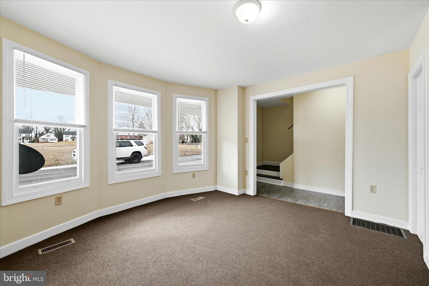 106 W SOUTHWERK ST, WINCHESTER, Virginia 22601, 3 Bedrooms Bedrooms, ,1 BathroomBathrooms,Residential,For sale,106 W SOUTHWERK ST,VAWI2009996 MLS # VAWI2009996