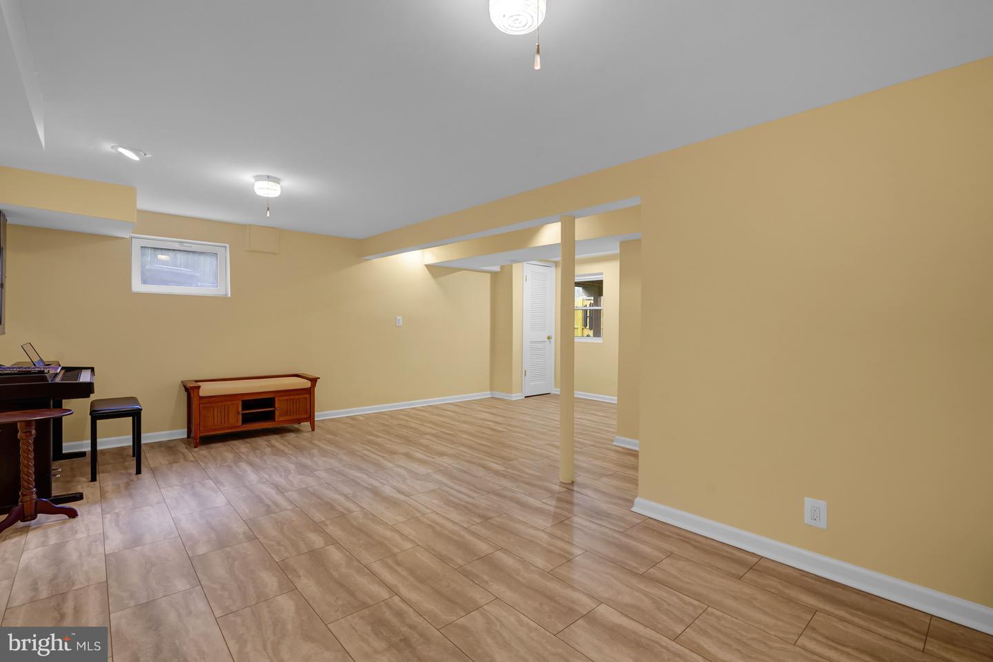 110 E TAYLOR RUN PKWY, ALEXANDRIA, Virginia 22314, 3 Bedrooms Bedrooms, ,2 BathroomsBathrooms,Residential,For sale,110 E TAYLOR RUN PKWY,VAAX2054234 MLS # VAAX2054234