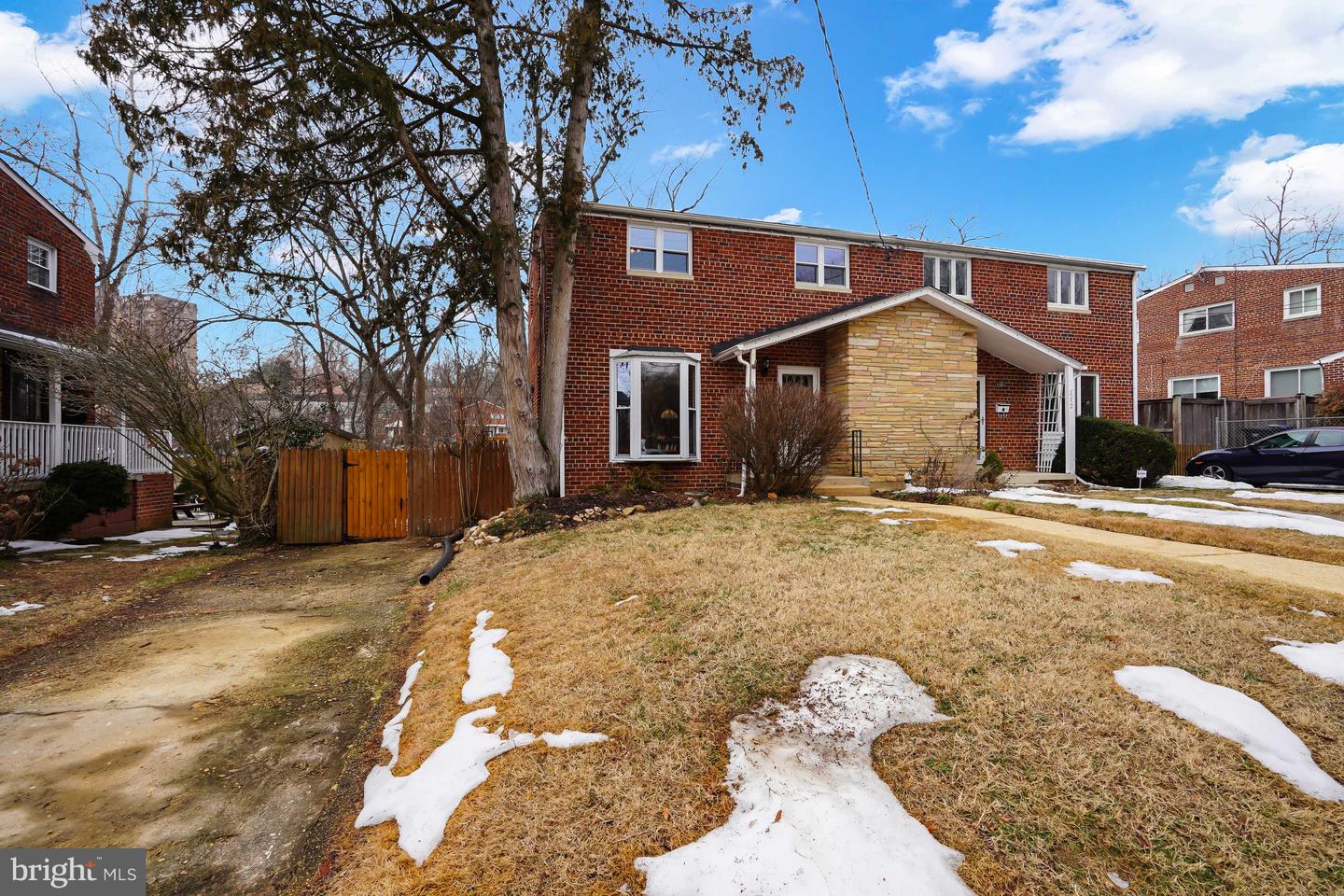 110 E TAYLOR RUN PKWY, ALEXANDRIA, Virginia 22314, 3 Bedrooms Bedrooms, ,2 BathroomsBathrooms,Residential,For sale,110 E TAYLOR RUN PKWY,VAAX2054234 MLS # VAAX2054234