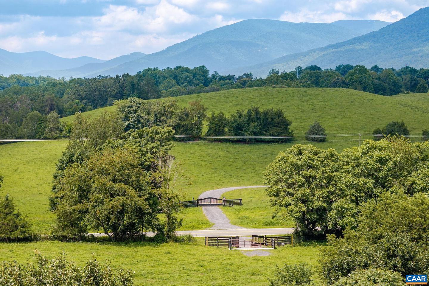 5321 RIVER RD, FABER, Virginia 22938, 3 Bedrooms Bedrooms, ,3 BathroomsBathrooms,Residential,For sale,5321 RIVER RD,673356 MLS # 673356 5321 RIVER RD, FABER, Virginia 22938, 3 Bedrooms Bedrooms, ,3 BathroomsBathrooms,Residential,For sale,5321 RIVER RD,673356 MLS # 673356