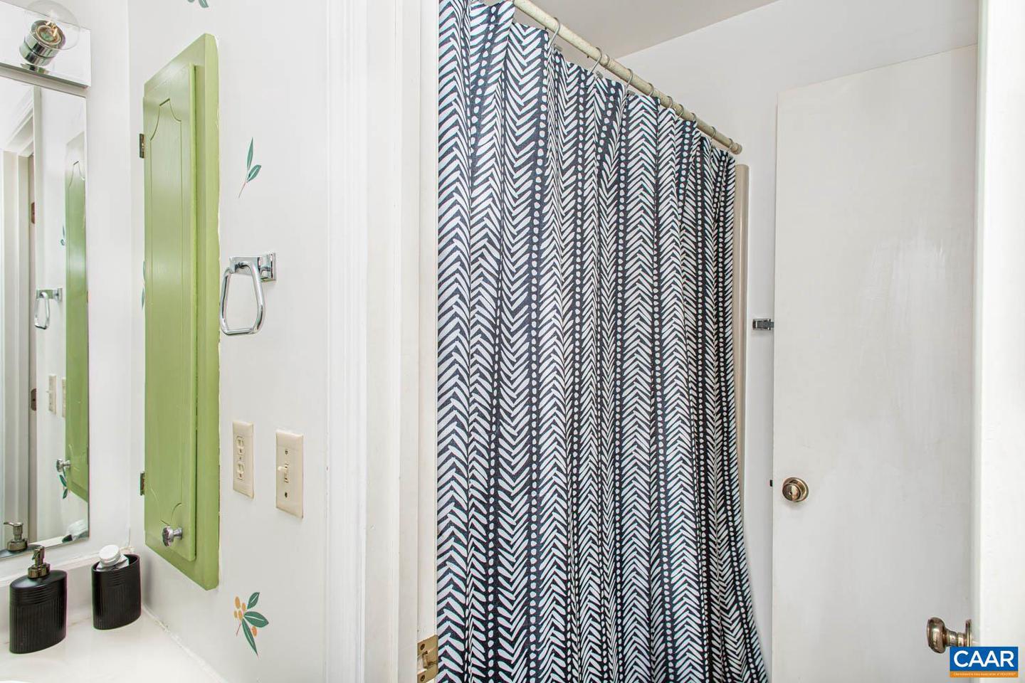 2448 WHITNEY CT, CHARLOTTESVILLE, Virginia 22911, 3 Bedrooms Bedrooms, ,1 BathroomBathrooms,Residential,For sale,2448 WHITNEY CT,673357 MLS # 673357